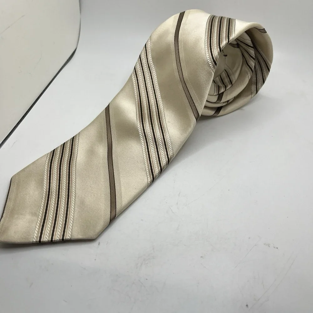 DKNY Mens 100% Silk 62